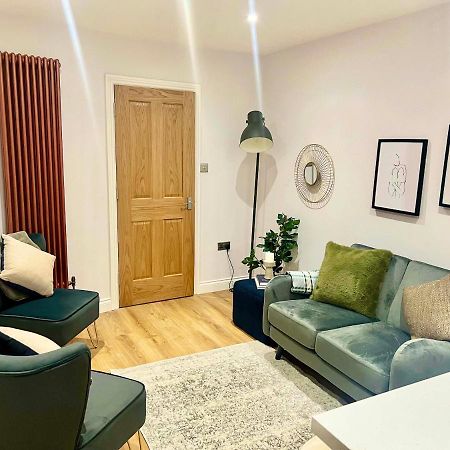 Gorgeous Newly Renovated 2 Double Bed Flat Daire Swansea Dış mekan fotoğraf