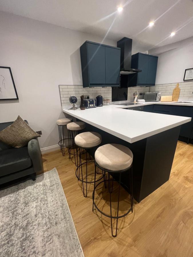 Gorgeous Newly Renovated 2 Double Bed Flat Daire Swansea Dış mekan fotoğraf